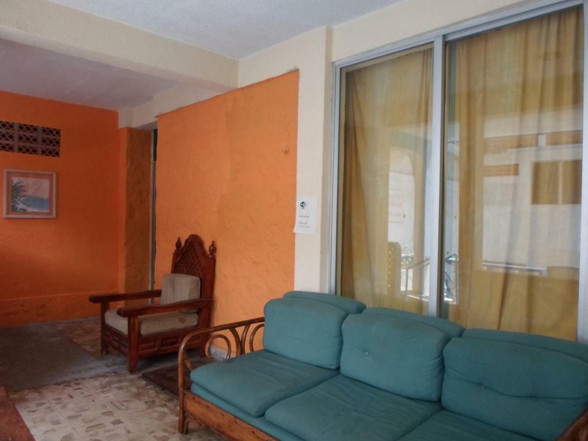 Hôtel Casa De Huespedes Santa Fe Acapulco Extérieur photo